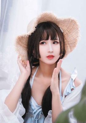 一边摸一边亲