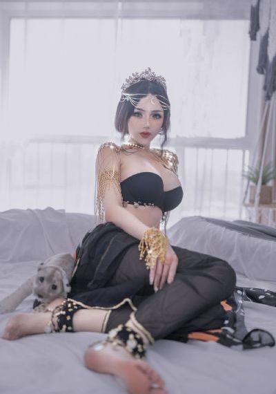娇妻被邻居脔到高潮h