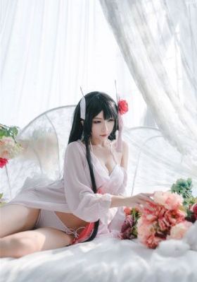 扒开女人下面两片毛茸茸